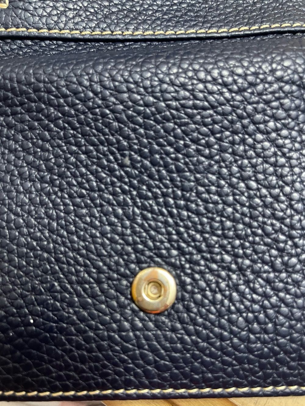 Dooney & Bourke Navy Pebbled Leather Wallet with Tan Trim and Red Interior. - Picture 10 of 10